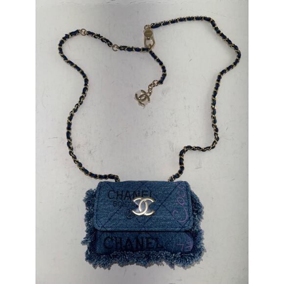 Chanel 22P Blue Denim Graffiti Black Pink CC Logo Frayed Credit Card Belt Bag - Picture 6 of 16